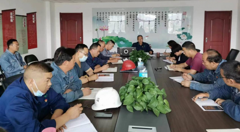 推广安全出产责任 强化应急保险机制&mdash;&mdash;森林舞会官网工投公司召开2022年第8次安全出产专题会