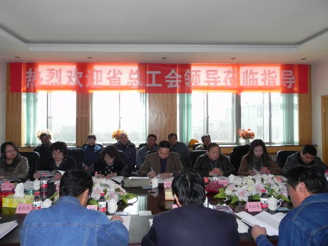 深刻车间班组、、&ldquo;零距离&rdquo;接触职工、、履历职工生涯、、倾听职工心声
